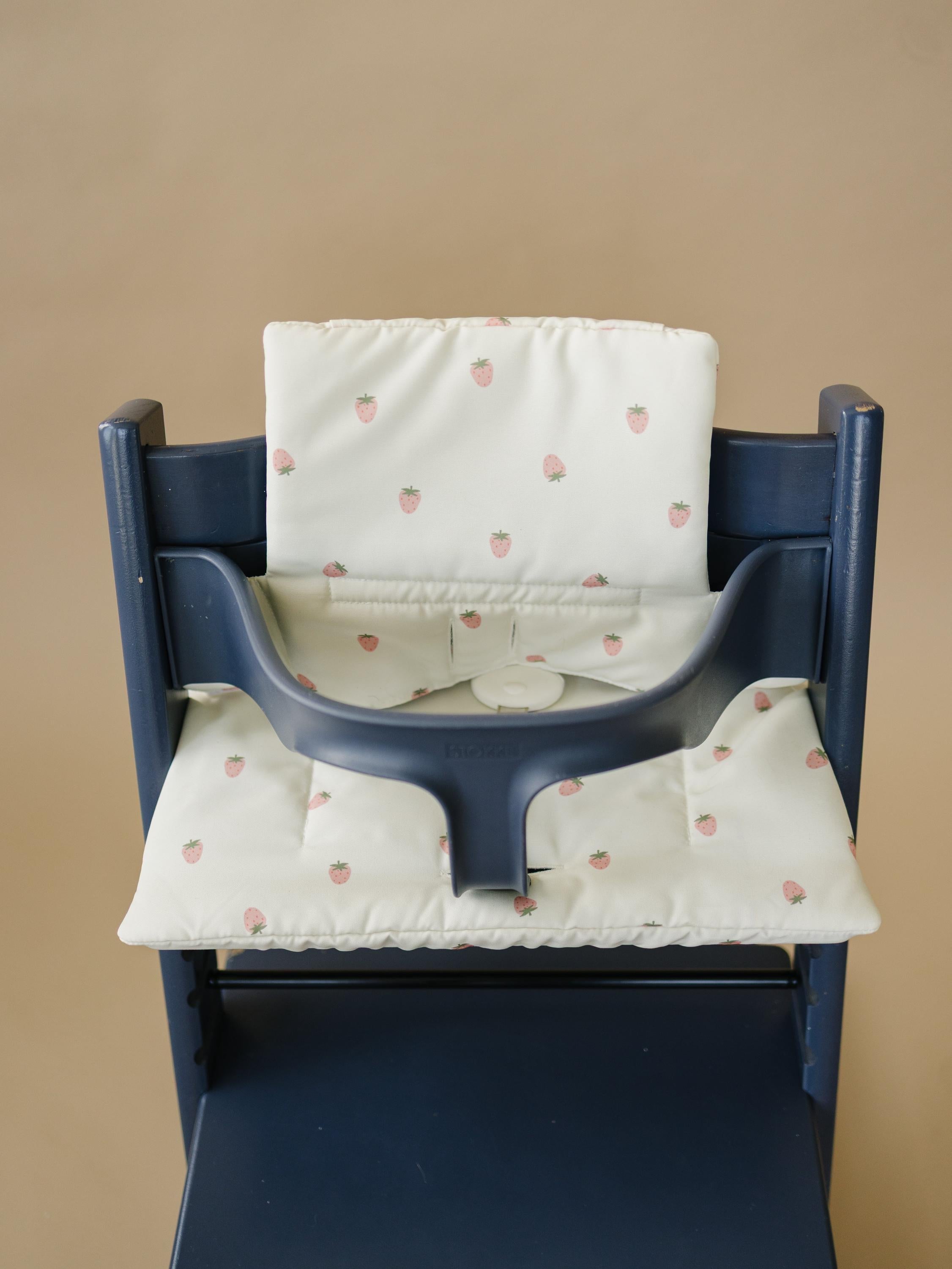 non-toxic highchair cushion for Stokke Tripp Trapp in berry print